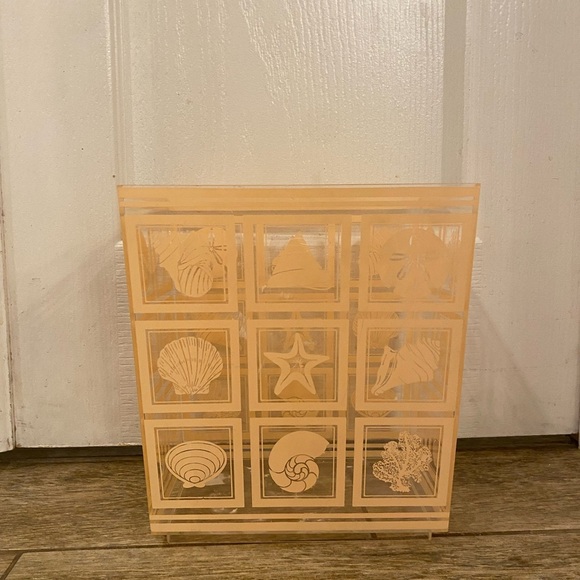 Vintage Acrylic Plastic Clear Seashell Print Peach Trashcan - Picture 3 of 6